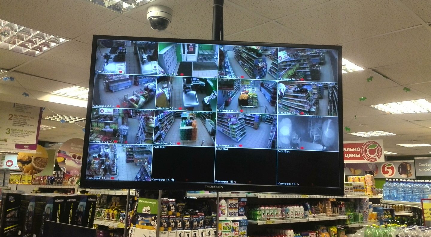 Что может разглядеть умная видеокамера в магазине?
